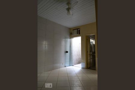 Quarto 1 de casa para alugar com 2 quartos, 55m² em Vila da Penha, Rio de Janeiro