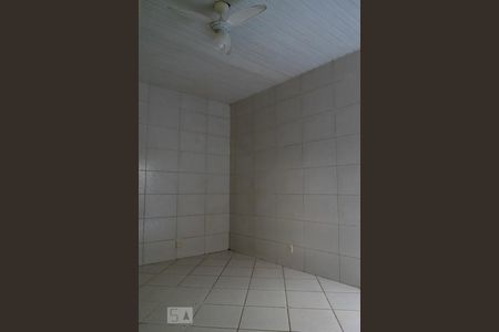 Quarto 1 de casa para alugar com 2 quartos, 55m² em Vila da Penha, Rio de Janeiro