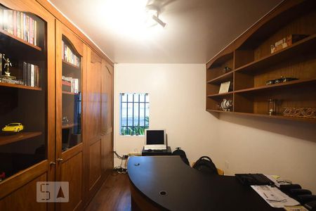 Escritório 1 de casa à venda com 6 quartos, 800m² em Vila Tramontano, São Paulo