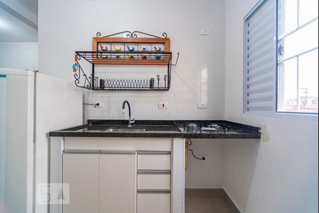 Cozinha e Área de Serviço de kitnet/studio para alugar com 1 quarto, 18m² em Vila Linda, Santo André