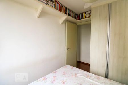Quarto 1 de apartamento para alugar com 2 quartos, 56m² em Parque Novo Mundo, São Paulo