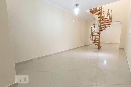 sala de casa à venda com 3 quartos, 240m² em Parque São Domingos, São Paulo