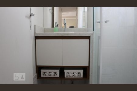 Banheiro de apartamento à venda com 2 quartos, 50m² em Jardim Myrian Moreira da Costa, Campinas