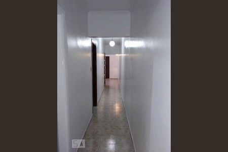 Corredor de casa à venda com 3 quartos, 200m² em Vila Alpina, São Paulo
