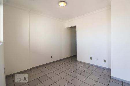 Sala de apartamento para alugar com 3 quartos, 66m² em Setor Bela Vista, Goiânia