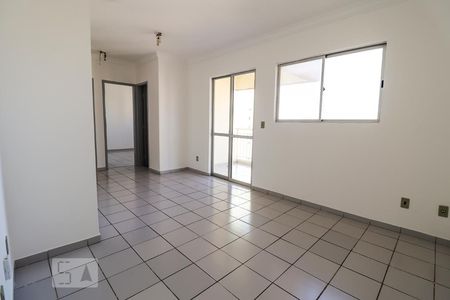 Sala de apartamento para alugar com 3 quartos, 66m² em Setor Bela Vista, Goiânia