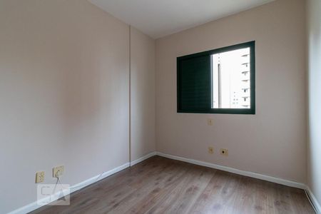 Quarto 2 de apartamento para alugar com 3 quartos, 77m² em Alphaville Industrial, Barueri