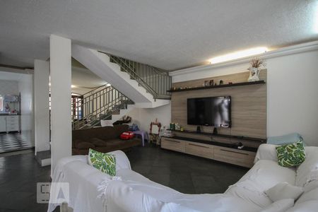 Sala de casa à venda com 3 quartos, 191m² em Jardim Monte Kemel, São Paulo
