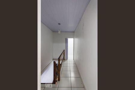 Acesso: Quartos (2º andar) de casa para alugar com 2 quartos, 80m² em Curicica, Rio de Janeiro