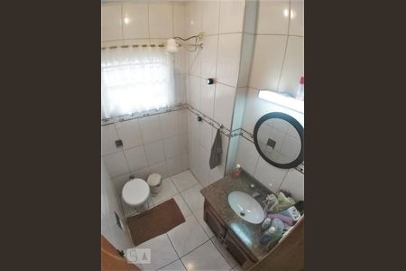 Banheiro de casa à venda com 3 quartos, 122m² em Vila Celeste, São Paulo