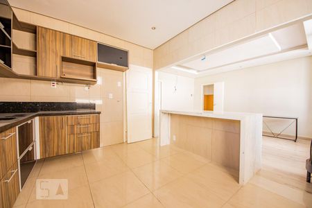 Cozinha de casa à venda com 5 quartos, 200m² em São João, Porto Alegre