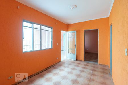 Sala de casa para alugar com 2 quartos, 80m² em Vila Talarico, São Paulo