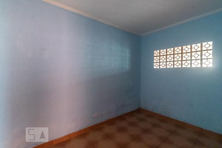 Quarto 2 de casa para alugar com 2 quartos, 80m² em Vila Talarico, São Paulo