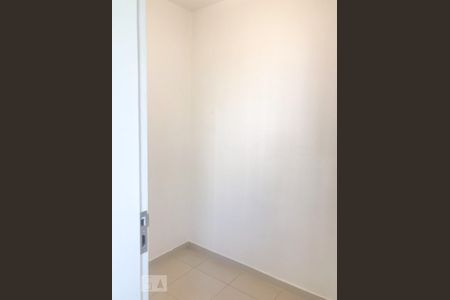 Quarto de serviço de apartamento à venda com 2 quartos, 64m² em Pinheiros, São Paulo