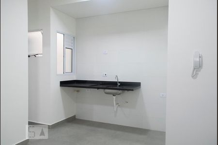 COZINHA de kitnet/studio para alugar com 1 quarto, 30m² em Parque Peruche, São Paulo