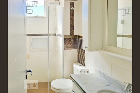 Banheiro de apartamento à venda com 2 quartos, 50m² em Vila Padre Manoel de Nóbrega, Campinas