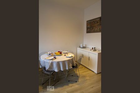 Sala de apartamento para alugar com 1 quarto, 60m² em Leblon, Rio de Janeiro