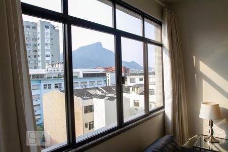 Janela da Sala de apartamento para alugar com 1 quarto, 60m² em Leblon, Rio de Janeiro