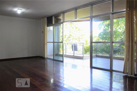 Sala de apartamento à venda com 4 quartos, 181m² em Barra da Tijuca, Rio de Janeiro