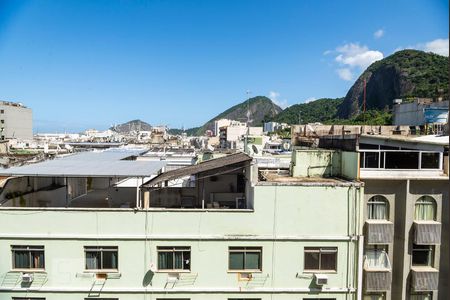 Vista da Sala de apartamento à venda com 2 quartos, 80m² em Leme, Rio de Janeiro