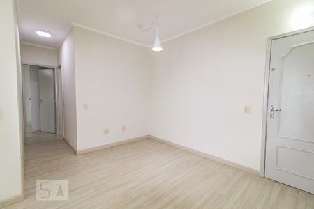 Apartamento à venda com 78m², 2 quartos e 1 vagaSala