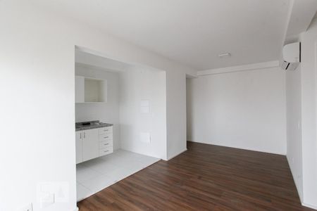 Sala de apartamento para alugar com 3 quartos, 65m² em Vila Santa Catarina, São Paulo