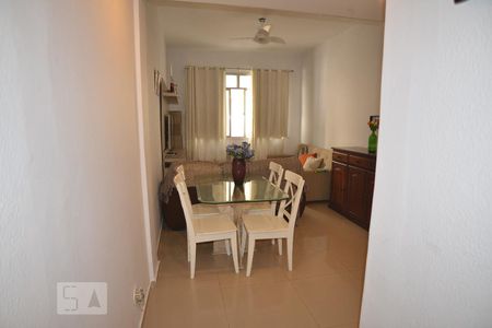 Sala de apartamento para alugar com 2 quartos, 67m² em Botafogo, Rio de Janeiro