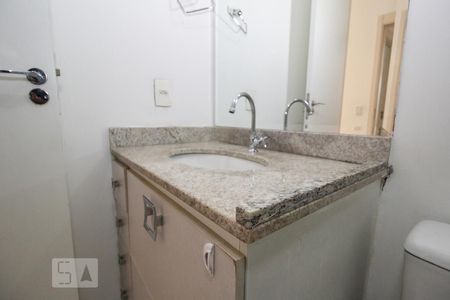 Banheiro Social de apartamento à venda com 2 quartos, 65m² em Cachambi, Rio de Janeiro