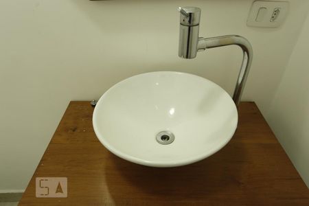 Lavabo de apartamento à venda com 2 quartos, 90m² em Bela Vista, São Paulo