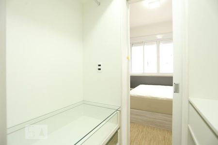 Closet de apartamento à venda com 2 quartos, 90m² em Bela Vista, São Paulo