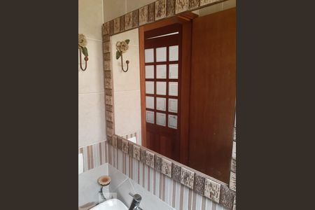 Banheiro de casa à venda com 4 quartos, 192m² em Vila Firmiano Pinto, São Paulo
