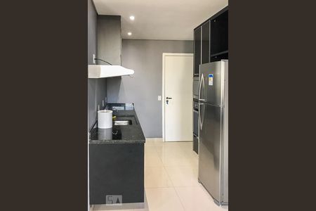 Cozinha de kitnet/studio para alugar com 1 quarto, 27m² em Bethaville I, Barueri