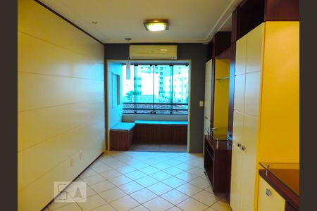 Sala de apartamento para alugar com 2 quartos, 75m² em Itacorubi, Florianópolis