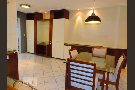 Sala de apartamento para alugar com 2 quartos, 75m² em Itacorubi, Florianópolis