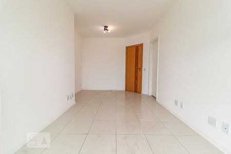 Sala de apartamento para alugar com 2 quartos, 69m² em Barra da Tijuca, Rio de Janeiro