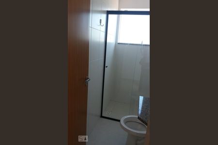 Banheiro de apartamento para alugar com 2 quartos, 45m² em Cruzeiro, São José dos Pinhais