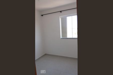 Quarto 2 de apartamento para alugar com 2 quartos, 45m² em Cruzeiro, São José dos Pinhais