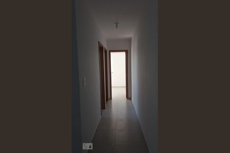 Corredor de apartamento para alugar com 2 quartos, 45m² em Cruzeiro, São José dos Pinhais
