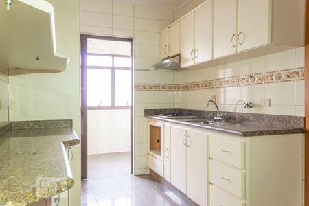 Cozinha de apartamento para alugar com 3 quartos, 140m² em Real Parque, São Paulo