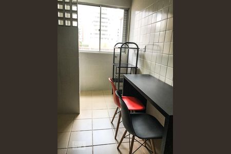 Cozinha de apartamento para alugar com 1 quarto, 72m² em Setor Bueno, Goiânia