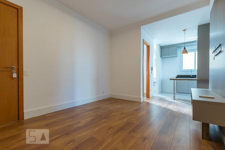 Sala de apartamento à venda com 1 quarto, 51m² em Cambuí, Campinas