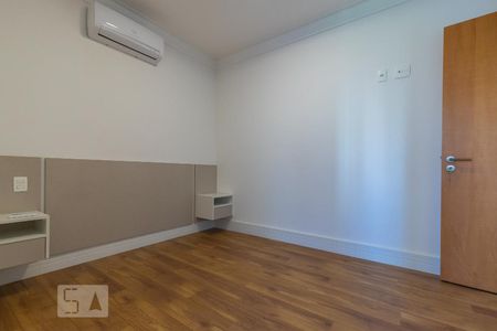 Quarto da suíte de apartamento à venda com 1 quarto, 51m² em Cambuí, Campinas