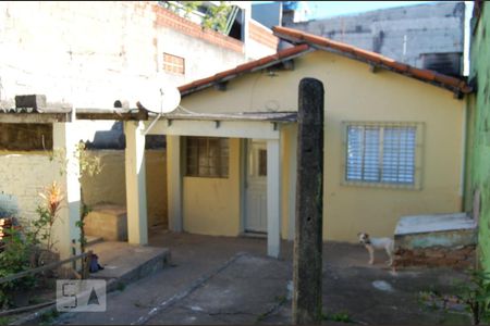 Quintal de casa para alugar com 1 quarto, 50m² em Cidade Domitila, São Paulo