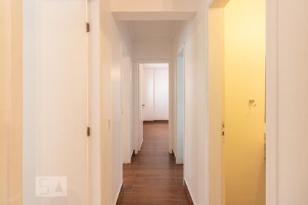 Corredor de apartamento para alugar com 3 quartos, 75m² em Moema, São Paulo