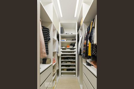 Apartamento à venda com 98m², 2 quartos e 2 vagas Apartamento à venda com 98m², 2 quartos e 2 vagasQuarto Suíte 2 - Closet