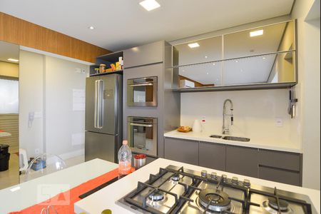 Apartamento à venda com 98m², 2 quartos e 2 vagas Apartamento à venda com 98m², 2 quartos e 2 vagasCozinha