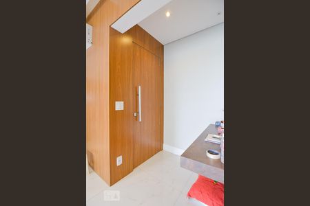 Apartamento à venda com 98m², 2 quartos e 2 vagas Apartamento à venda com 98m², 2 quartos e 2 vagasEntrada