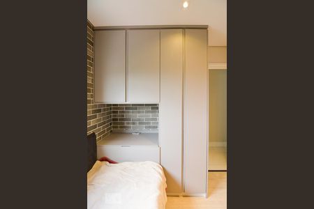 Apartamento à venda com 98m², 2 quartos e 2 vagas Apartamento à venda com 98m², 2 quartos e 2 vagasQuarto Suíte 1