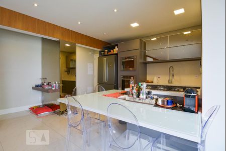 Apartamento à venda com 98m², 2 quartos e 2 vagas Apartamento à venda com 98m², 2 quartos e 2 vagasCozinha