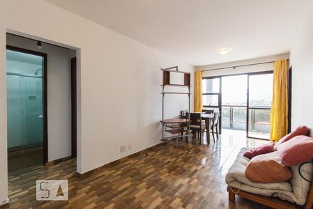 Sala de apartamento à venda com 1 quarto, 60m² em Barra da Tijuca, Rio de Janeiro